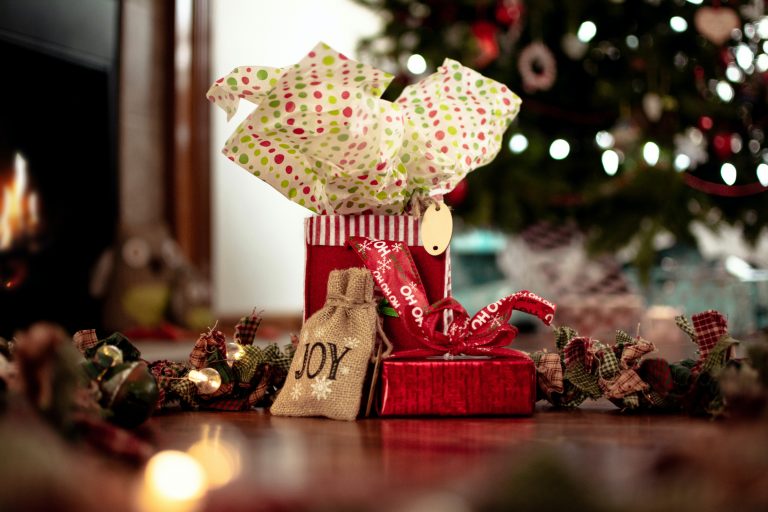 A 5-step survival guide for hosting Christmas