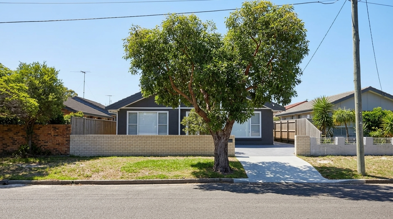 Beach Street vs Ocean View Road, Ettalong Beach: Suburban Quiet or Village Buzz?