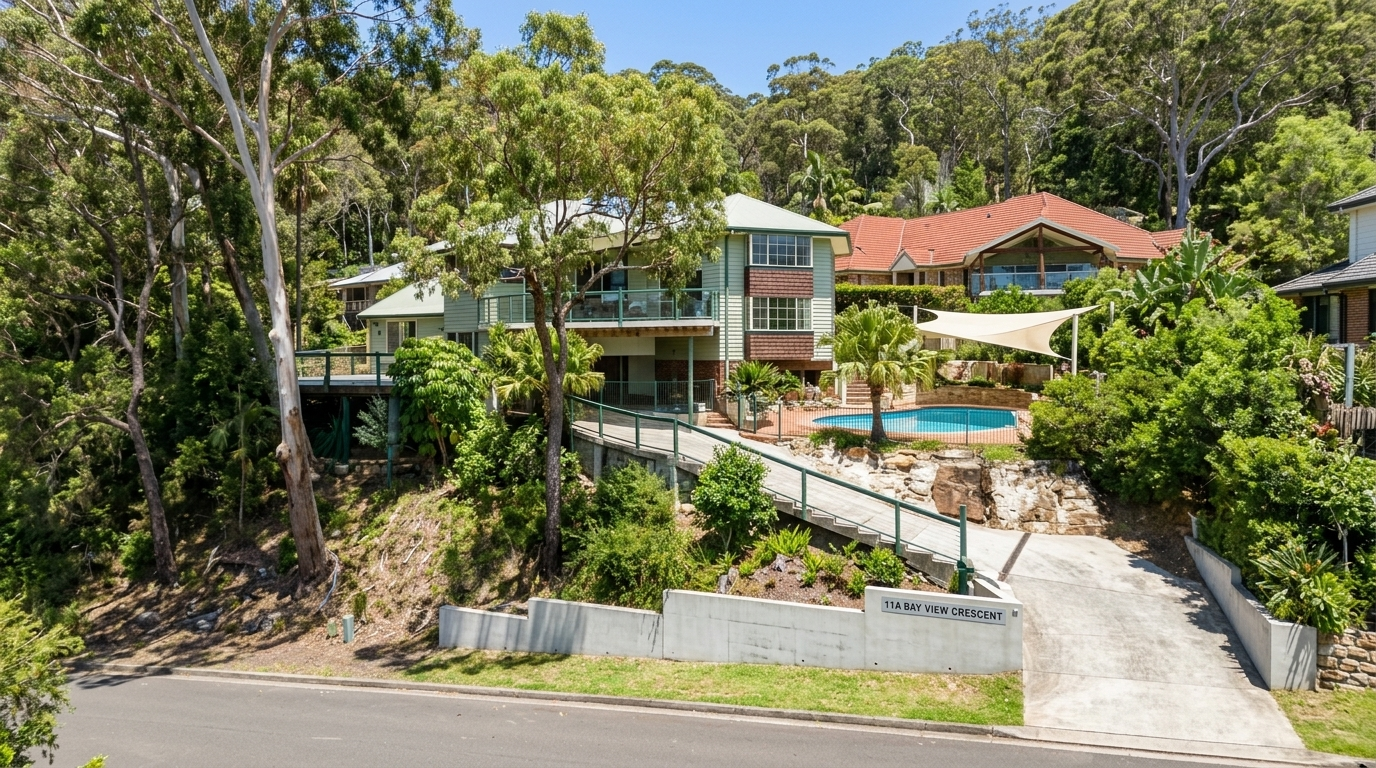 Bay View Crescent vs Gallipoli Avenue, Blackwall: Views or Everyday Walkability?